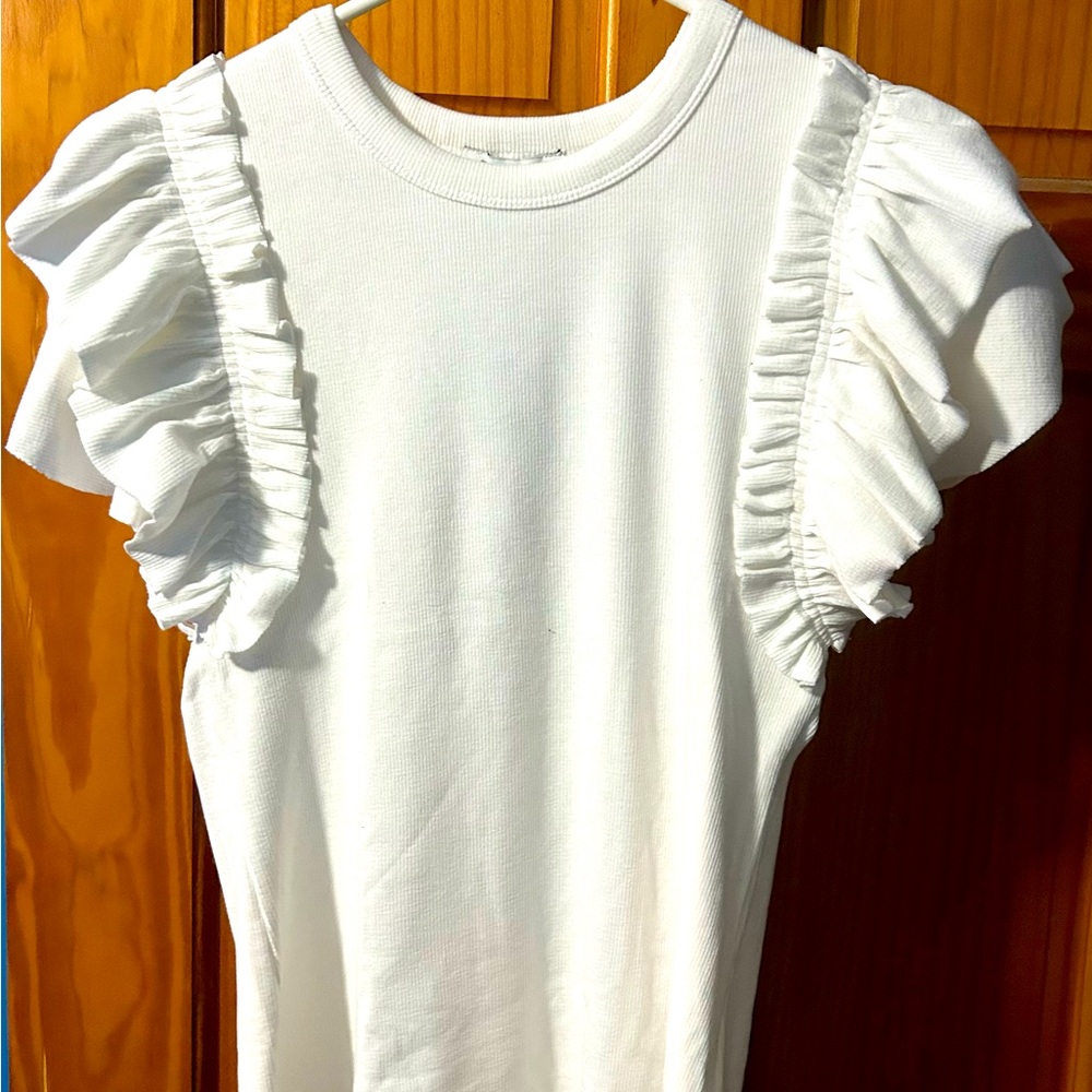 Ruffle sleeve top
